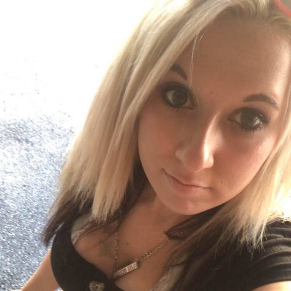 Meet your Posher, Stefanie - Picture 1 of 1